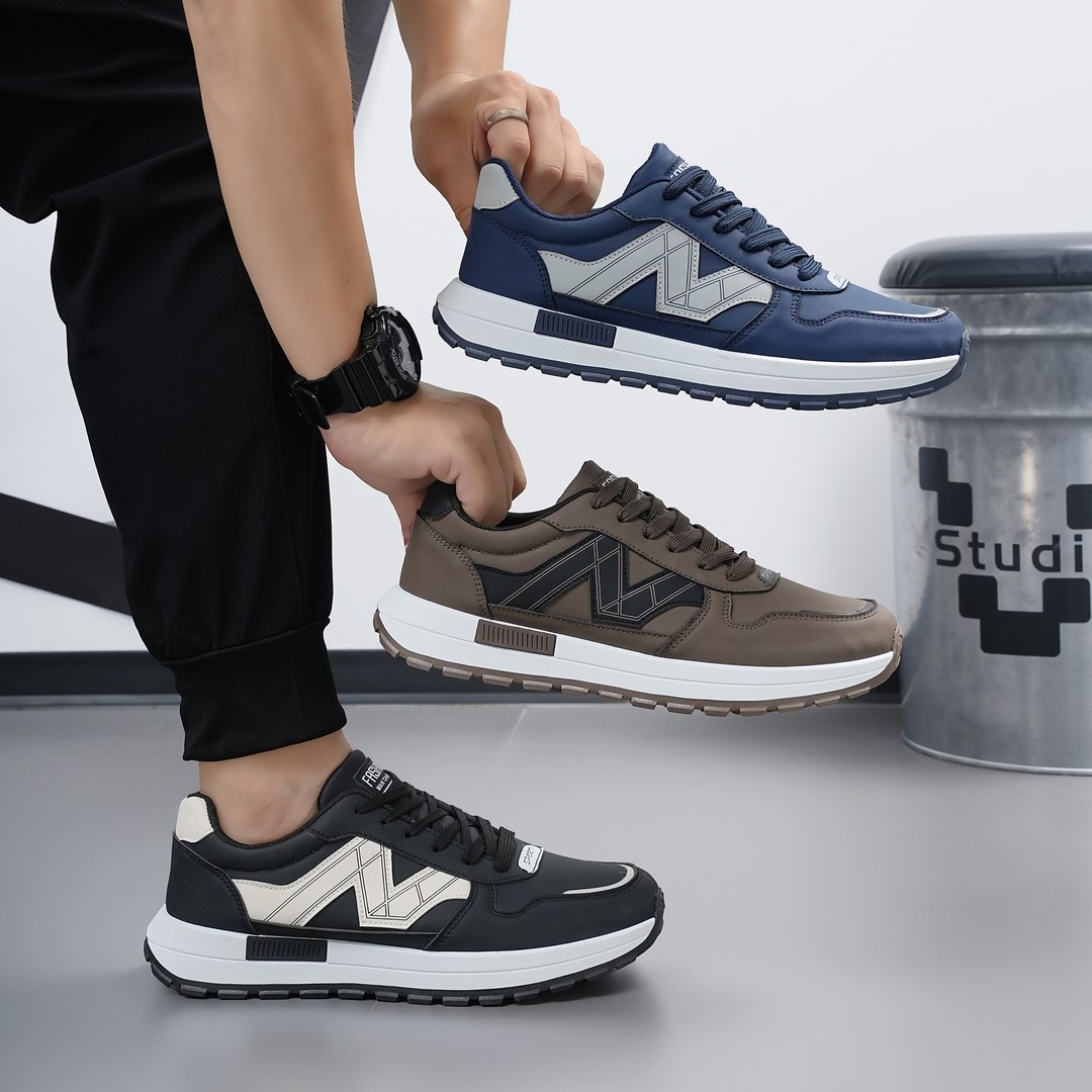 How to Choose Wholesale Sneakers: A Practical Buyer's Guide